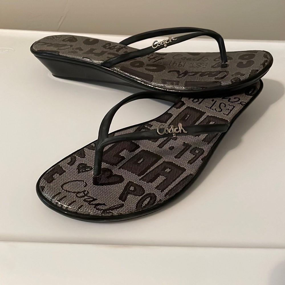 Coach Sandals black flip flops